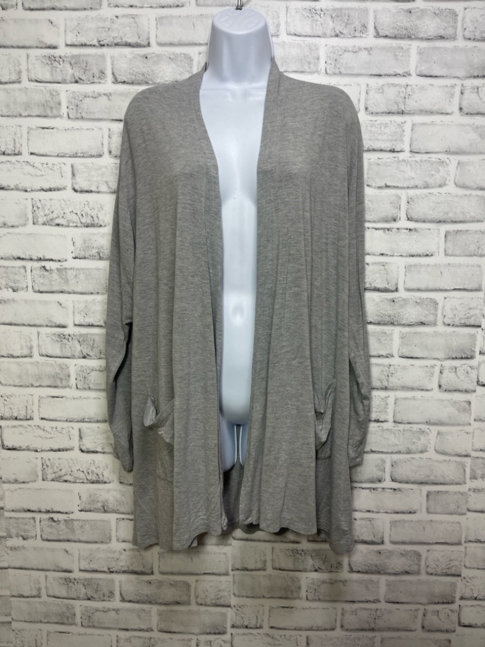 ZERDOCEAN Women's Plus Long Sleeve Lightweight Soft Drape Cardigan Pockets 2X
